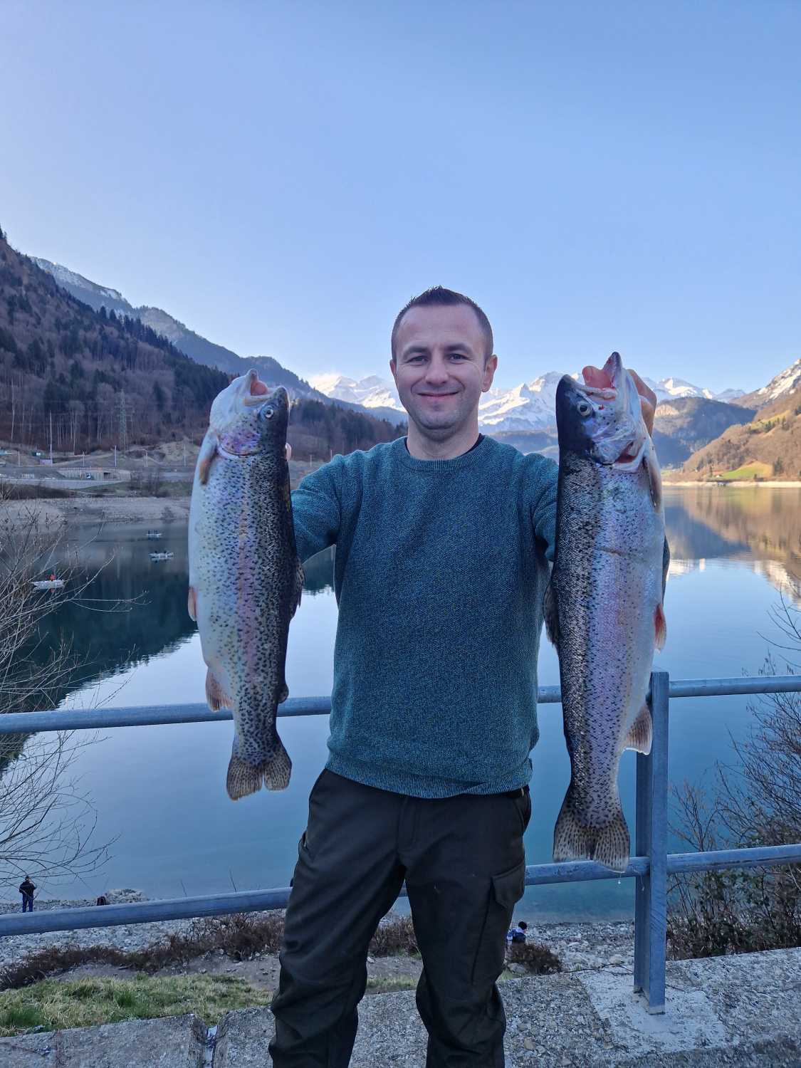 25.02.2024 Mirzet Vuckic Regenbogenforelle 51cm 1.3kg 45cm 1.1kg