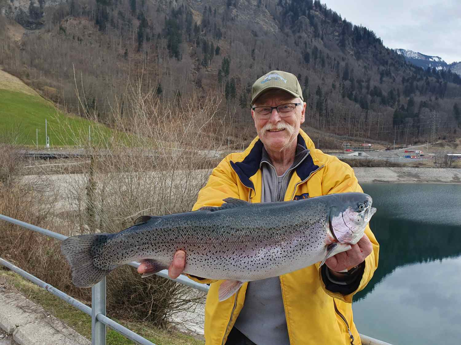 25.02.2025 Robert Schwarz Regenbogenforelle 57cm 2.64kg