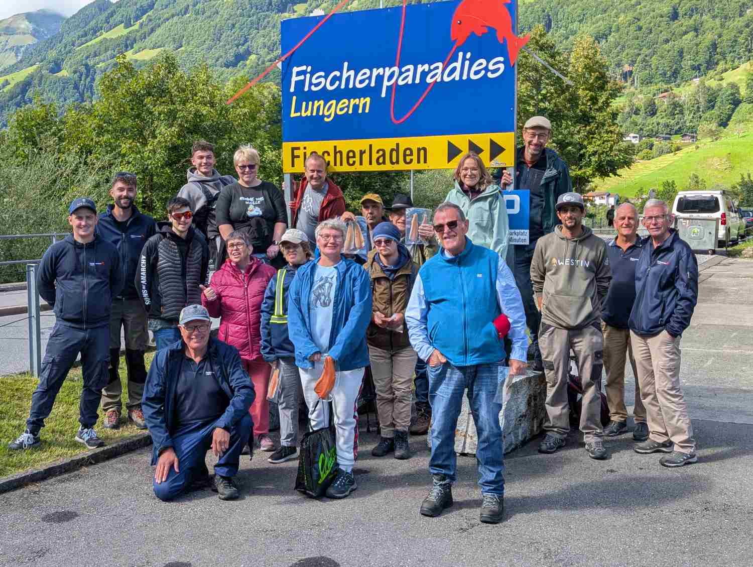 Fischen trotz Handicap 2025 Fischerparadies Lungern Gruppenfoto
