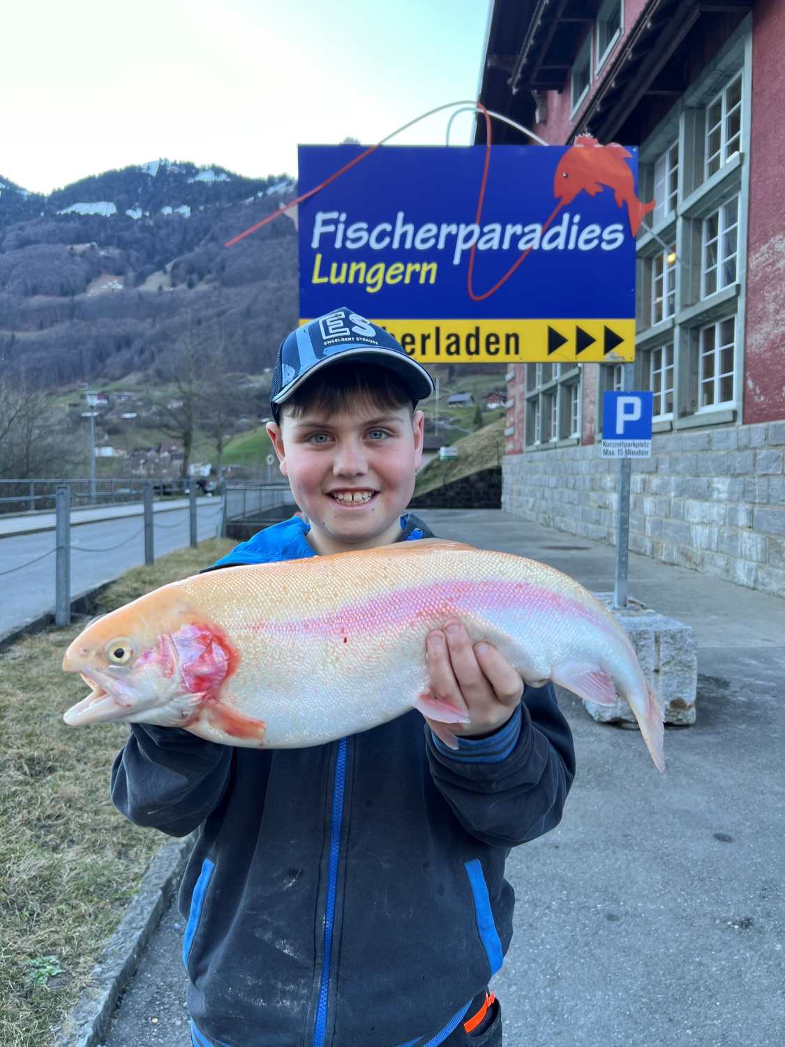 25.02.2026 Adam Kuhn Goldforelle 53cm