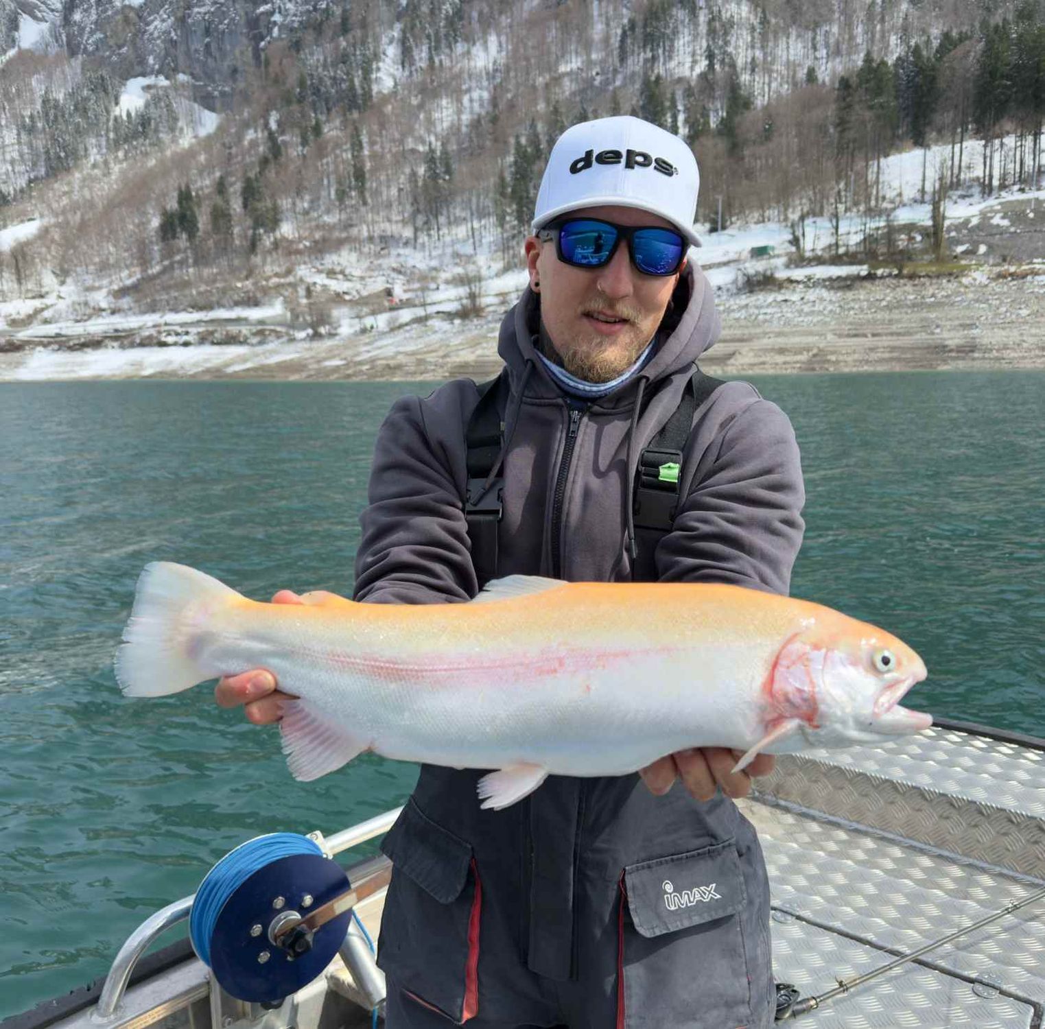 28.03.2026 Joel Stähli Goldforelle 53cm 1.9kg